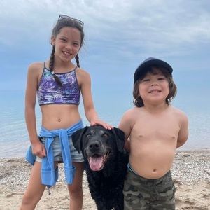 Meet your Posher, Holly